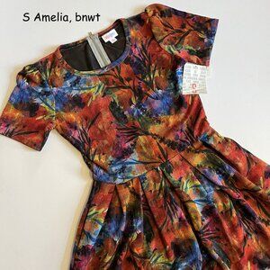 Small Lularoe Amelia dress, red and blue watercolor flowers